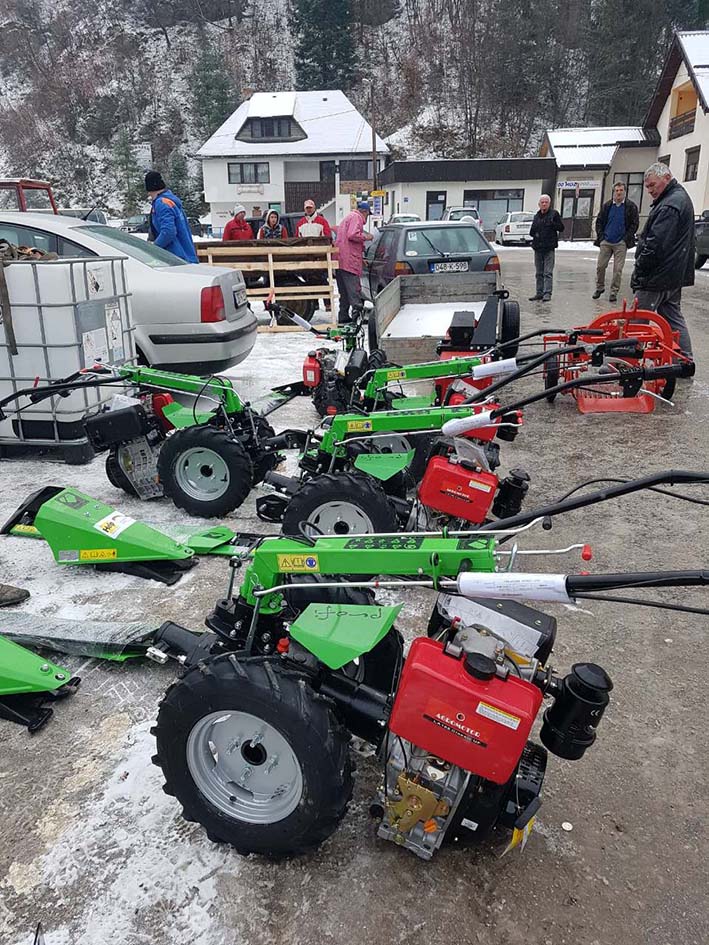 Projekt potpore socioekonomskoj stabilnosti - 17 poljoprivrednih proizvođača dobili strojeve