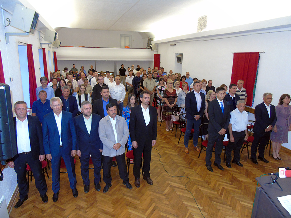 Saniraju se štete na putnoj infrastrukturi u Deževicama