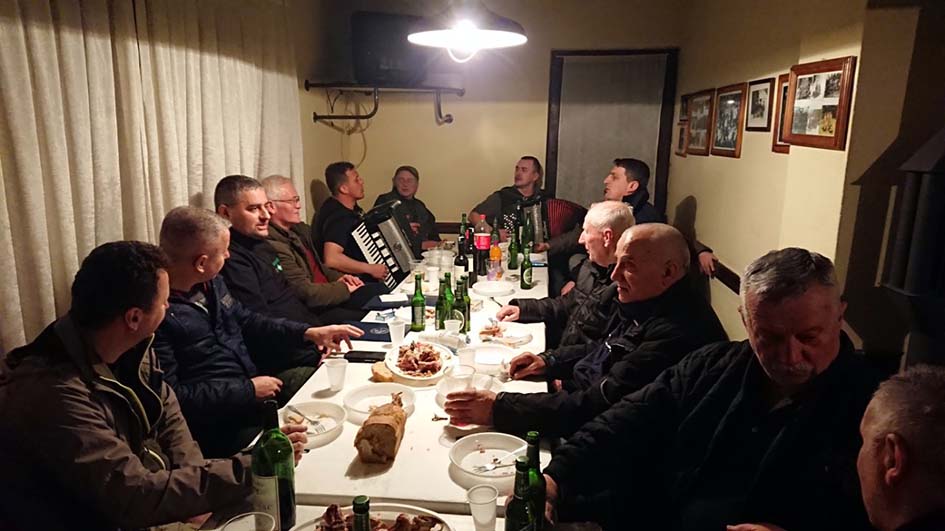 Druženje ribolovaca povodom otvaranja ribolovne sezone