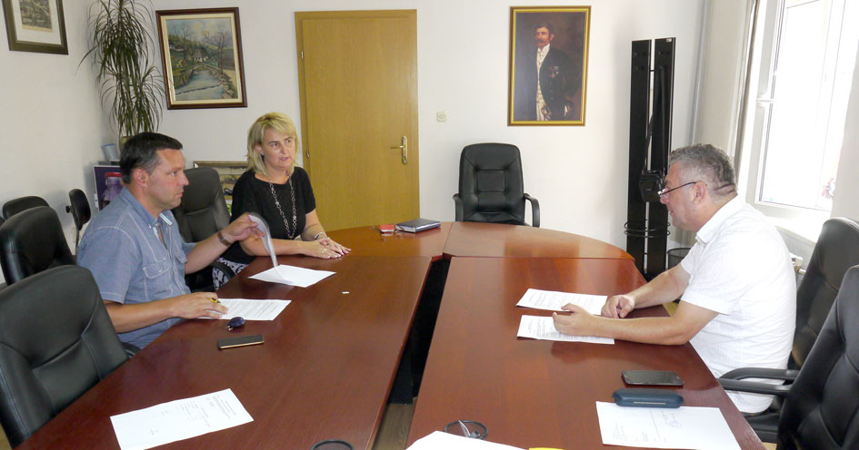 Potpisan ugovor o izgradnji sportskog igrališta u Crnićima