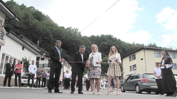 Svečanost u povodu završetka radova u naselju Troska