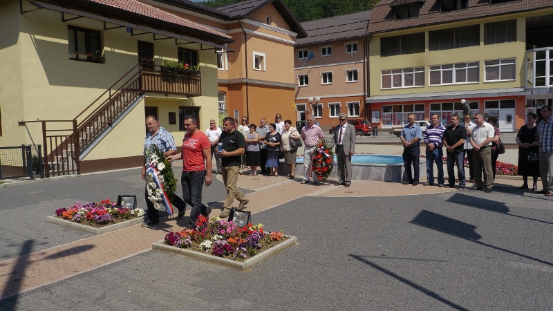 OBILJEŽAVANJE 20. OBLJETNICE POČETKA NAPADA NA OPĆINU KREŠEVO
