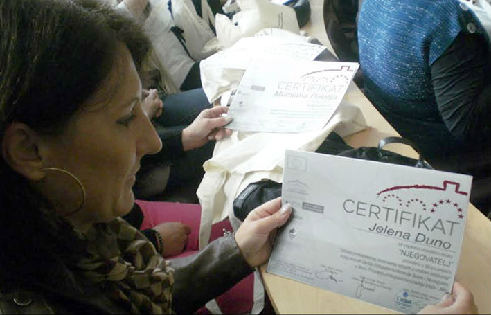 20 polaznika iz Lepeničke doline dobilo certifikate njegovatelja