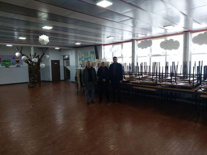 Općina nabavila nove školske klupe za osnovnu školu ''Dr. Boris Ćorić''
