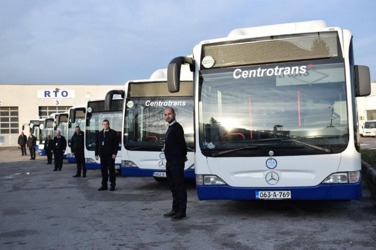Školarci nastavljaju putovati u školu po redovitom rasporedu autobusnih linija