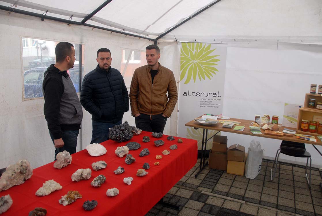 Traje 18. Sajam  minerala, stijena, fosila, poludragog i dragog kamenja