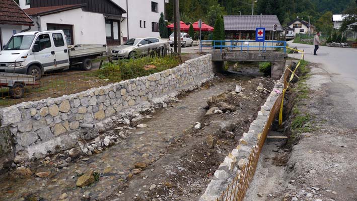 Uređuje se dio korita Kreševčice u Kreševu