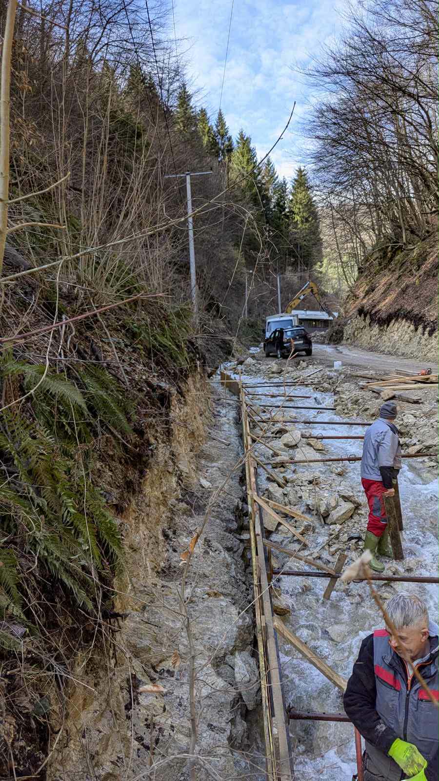 Radovi na lokalnom putu prema Kojsini odvijaju se planiranom dinamikom i trenutno su u punom jeku