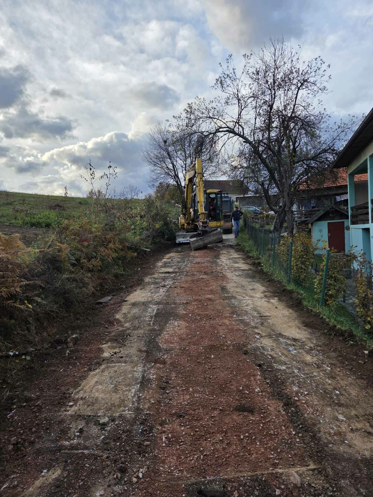 Nastavak ulaganja u lokalnu prometnu infrastrukturu - Radi se na rekonstrukciji dijela puta u Mratinićima