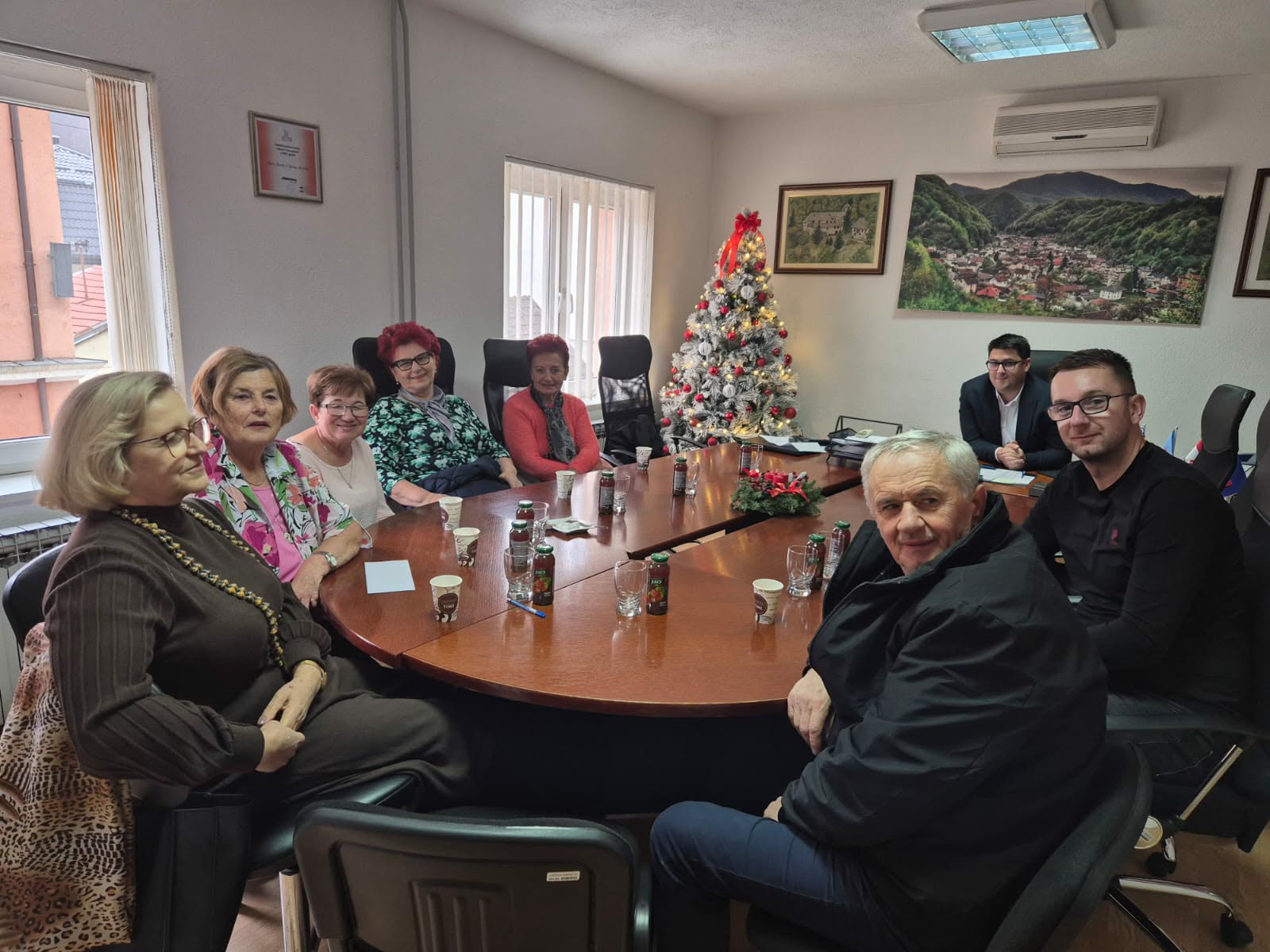 Načelnik Boris Marić ugostio bivše uposlenike Općine Kreševo